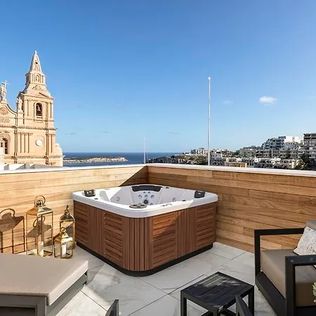 Lure & - Adults Only 4*