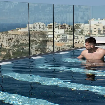 Lure & - Adults Only 4*