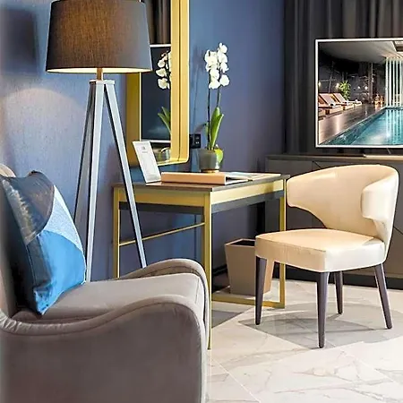 Lure & - Adults Only Hotel