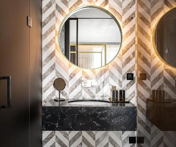 Lure & - Adults Only